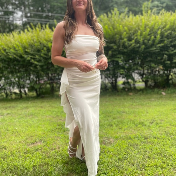 SHEIN Dresses & Skirts - Strapless white dress with leg slit